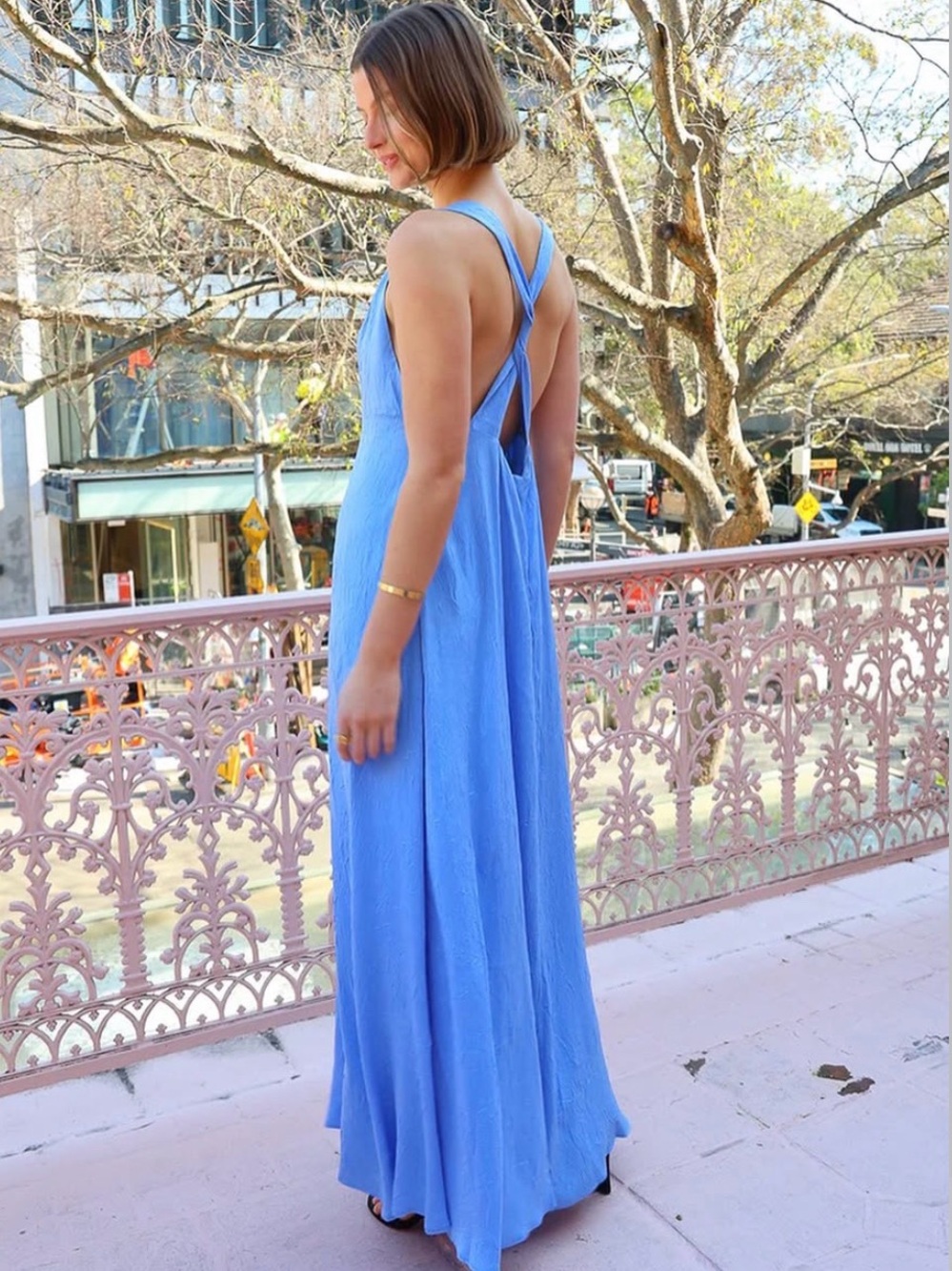 Significant Others Selene Crinkle-Satin Deep-V Maxi Dress Periwinkle size 4 NWT